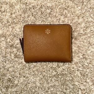 New! Tory Burch Emerson Wallet Moose